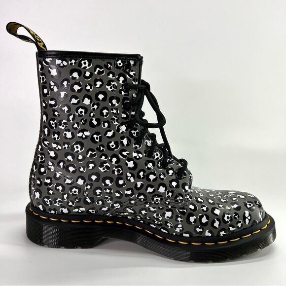 NEW Dr. Martens 1460 Leopard Smooth Leather Lace Up Combat Boots 7 US/5UK - Picture 10 of 14